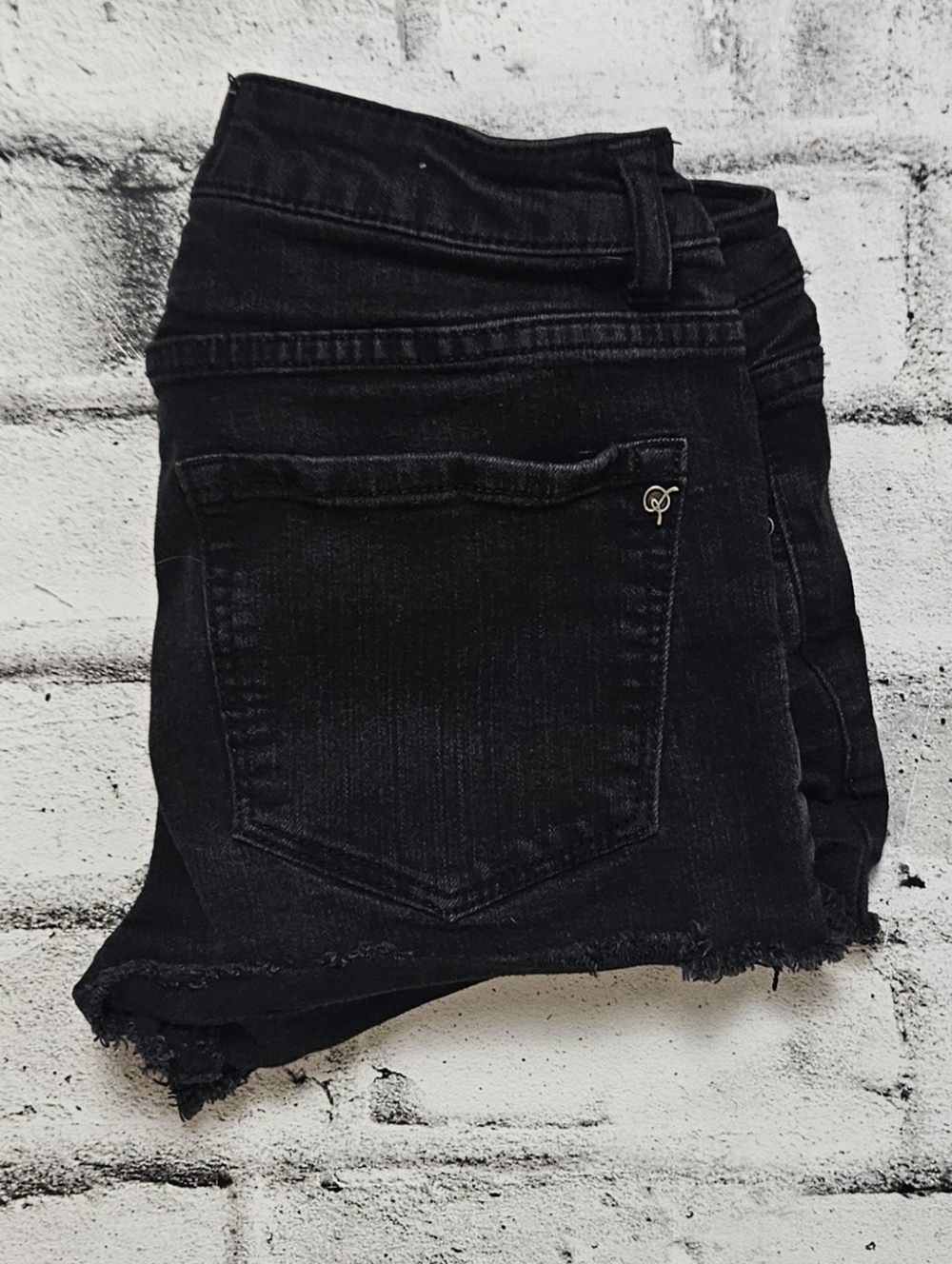 Rachel Roy Denim Black Cutoff Shorts Size 27 Raw Hem Low Rise - Picture 4 of 10